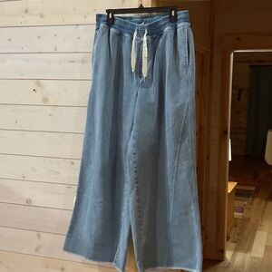 Aerie Light Blue Wide-Leg Jeans